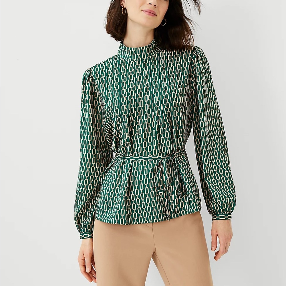 Ann Taylor Chain Print Pintucked Tie Waist Top Green